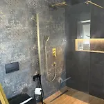 Pool Me Up! Apartment *