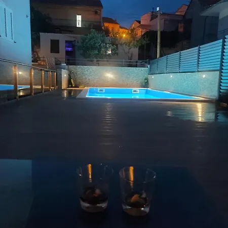 Apartment Pool Me Up! Sibenik