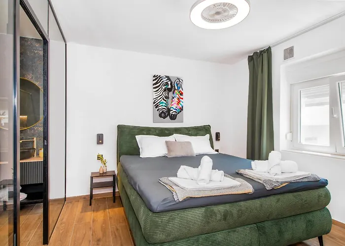 Pool Me Up! Šibenik